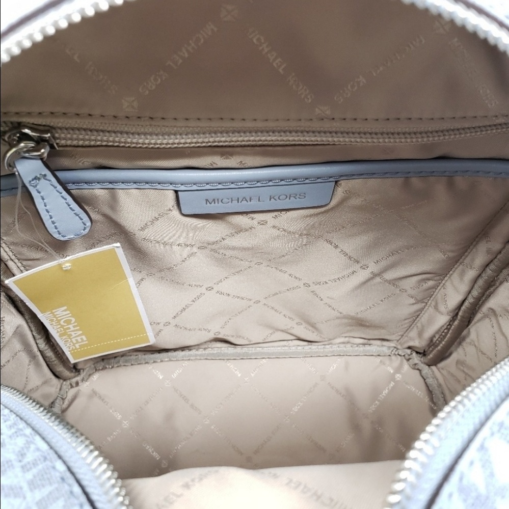 ⚠️LAST 1⚠️ Michael Kors Medium Abbey Backpack SET - Picture 2 of 8